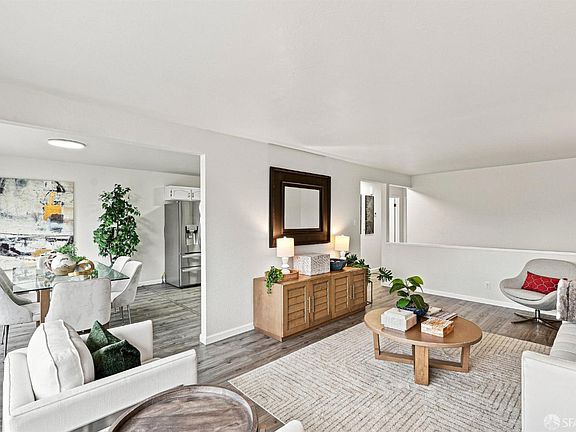 4th image of 28 Hahn St