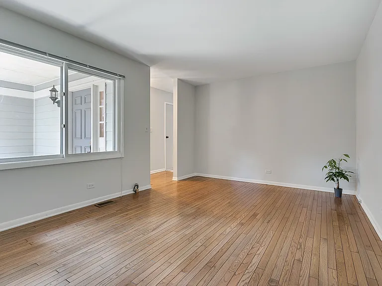 834 Swallow St — Photo 7