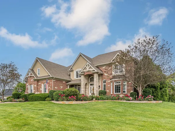 7N985 Columbine W, St Charles, IL 60175