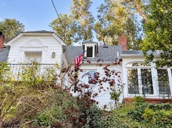 6001 Bruns Ct, Oakland, CA 94611
