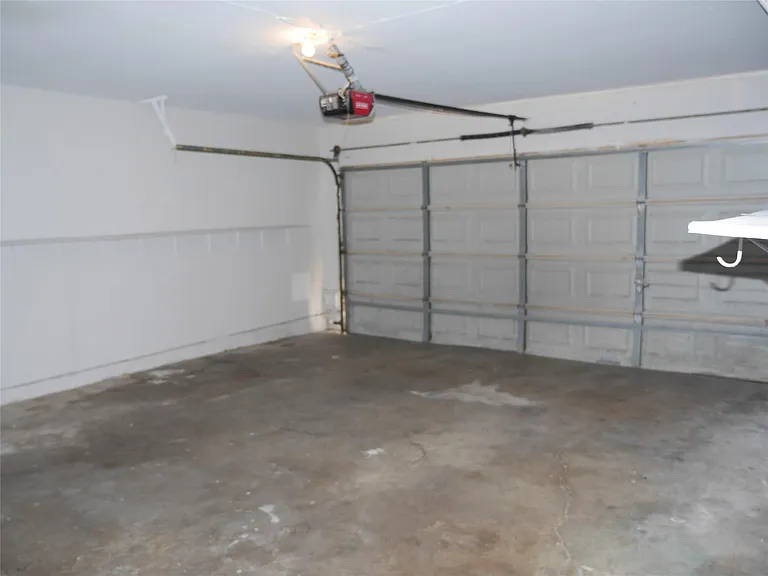 7410 Canasta Ln — Photo 24