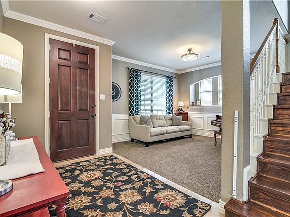 4th image of 3107 Cypress Point Dr