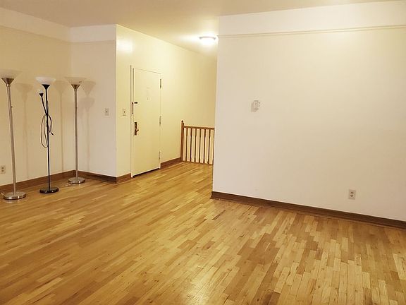 2nd image of 350 Lincoln Pl #G1