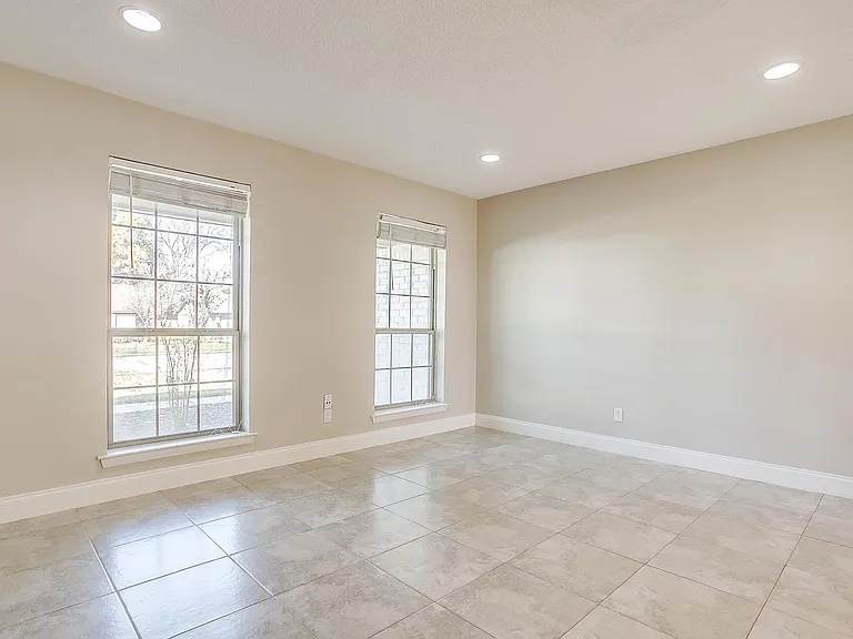 1812 Winchester Way — Photo 22