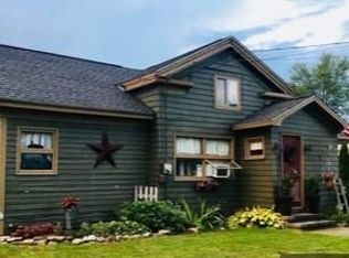 13 Market St, Corry, PA 16407