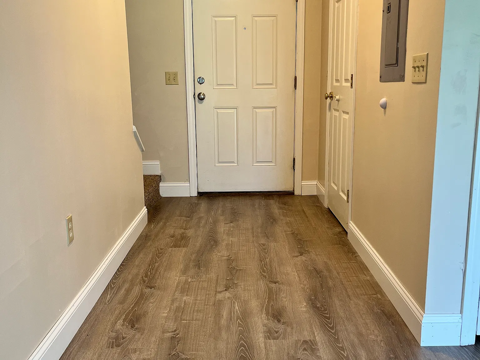 2 bed, 1.5 bath, 1400 sqft, $2,000 — Photo 3