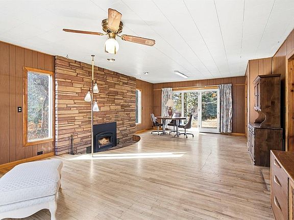 4th image of 21121 Highway 140