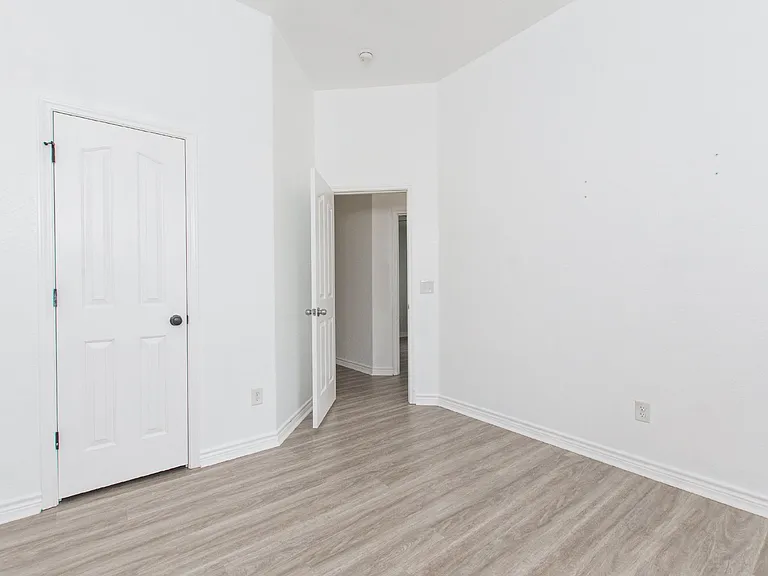 4602 Lauren Mackenzie Dr — Photo 10