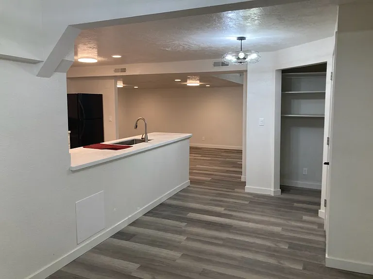 1026 N 1100 W — Photo 7