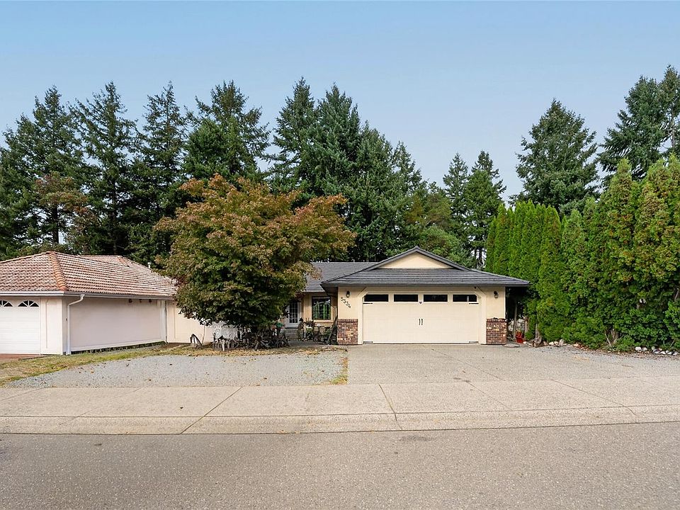 1st image of 5334 Georgiaview Cres
