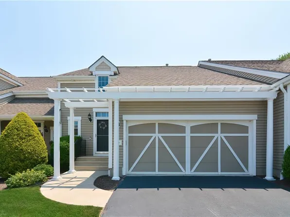 30 Camden Ct, South Kingstown, RI 02879