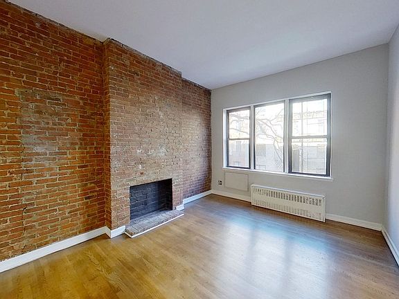 2nd image of 306 E 89th St APT 1A