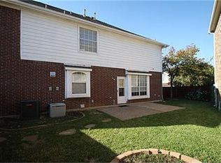 8706 Stonecrest Dr, Irving, TX 75063