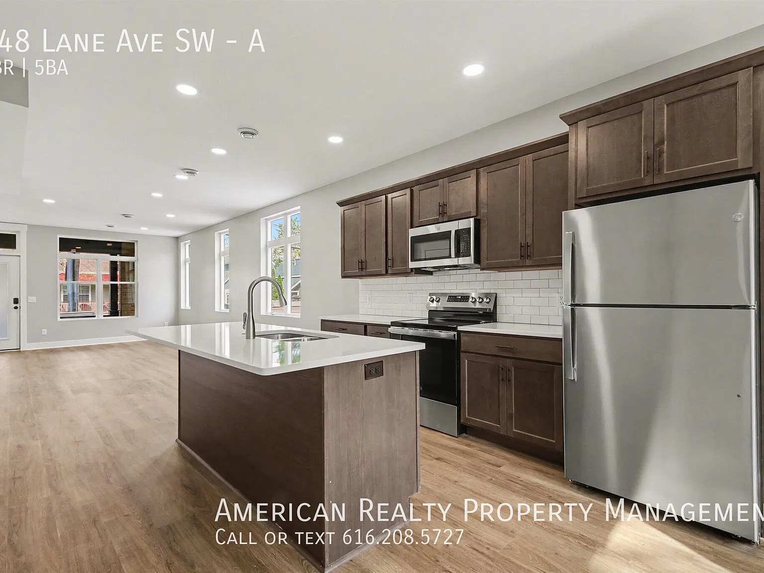 4 bed, 4.5 bath, 2448 sqft, $3,300 — Photo 3