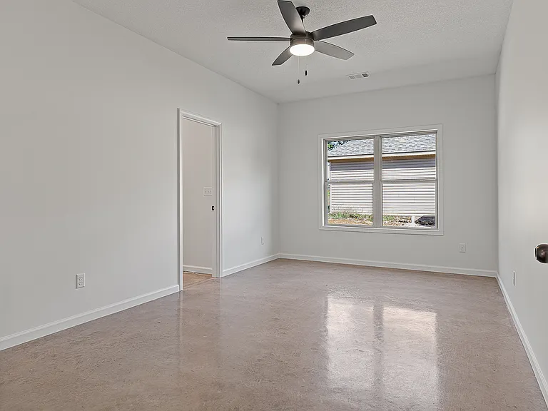 107 Cody Ln — Photo 13