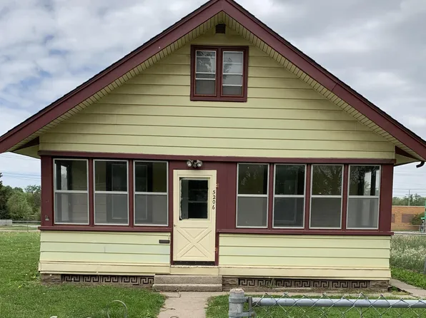 5206 N 15th St, Omaha, NE 68110