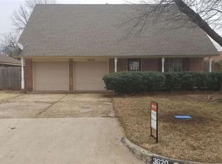 3620 Oak Grove Dr, Midwest City, OK 73110