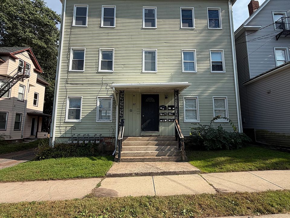1st image of 122 Willow St Unit 3B