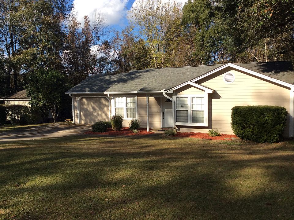 1st image of 820 McGuire Ave