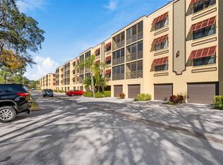 5817 Park St N APT 408, Saint Petersburg, FL 33709
