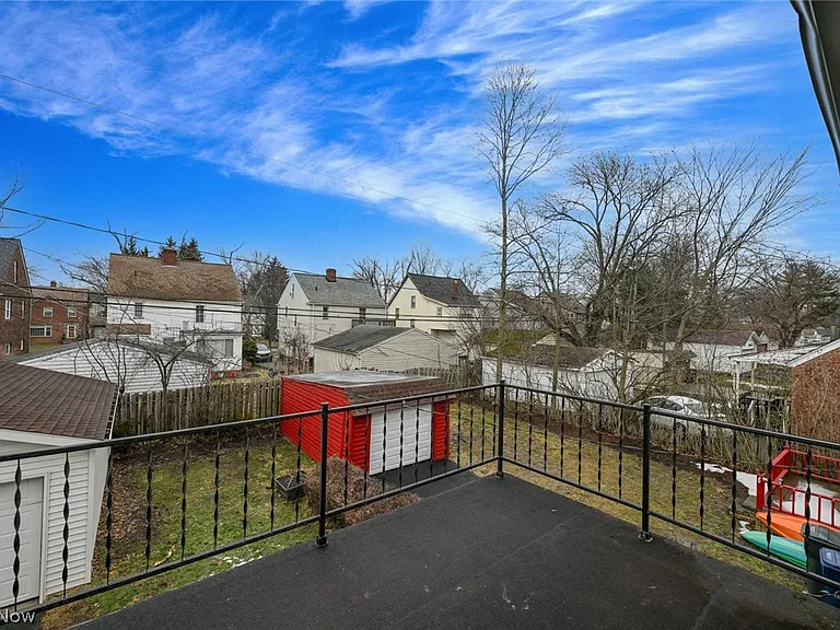 3699 Bainbridge Rd — Photo 30