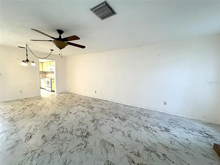 610 Indian Rocks Rd N #103 — Photo 6
