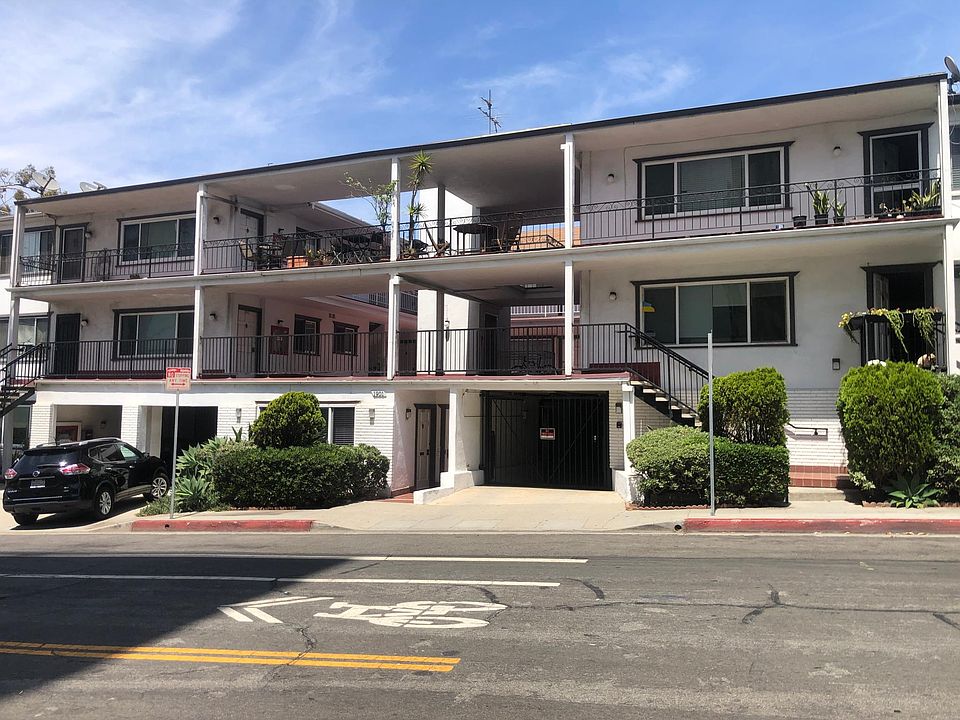 1st image of 1901 6th St #102