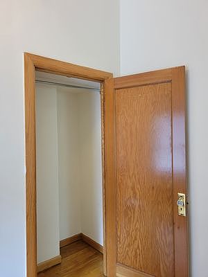 4th image of 621 W End Ave APT 3E