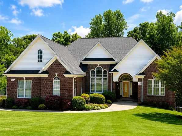 113 Topsail Dr, Anderson, SC 29625