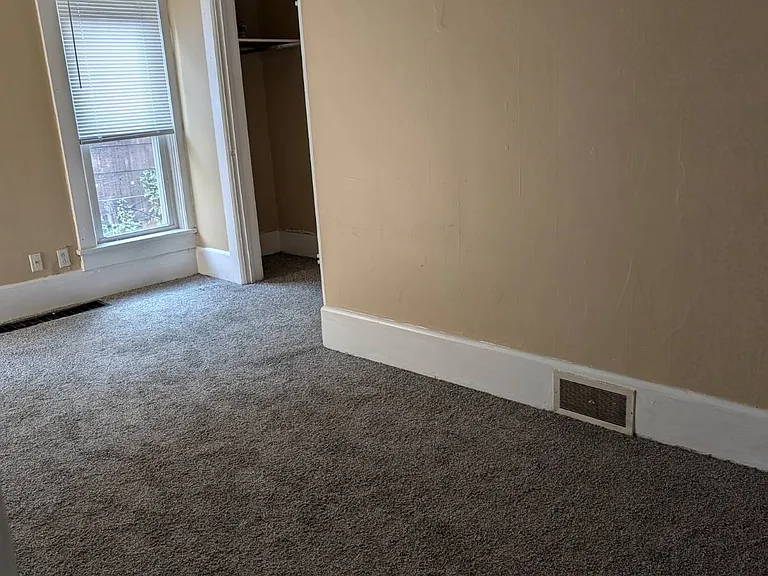 1508 S Linden Ave — Photo 2