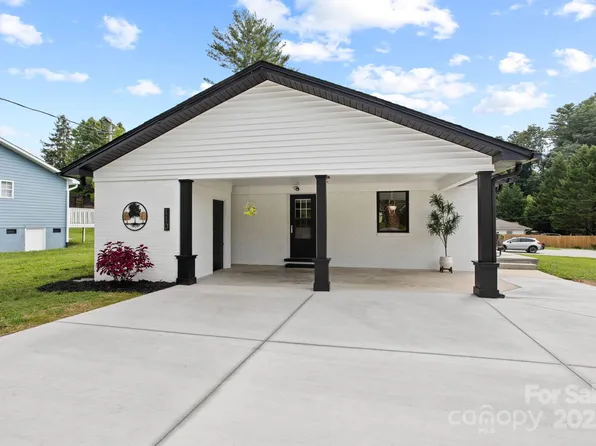 110 S Justice St, Hendersonville, NC 28739