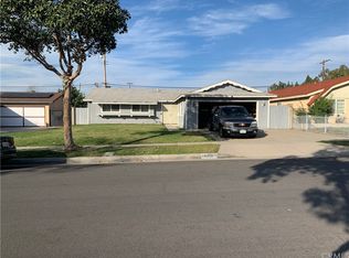 5209 W Wisteria Pl, Santa Ana, CA 92704