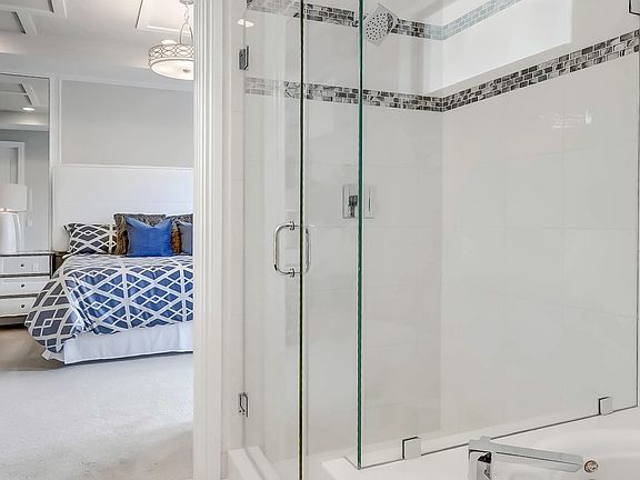Relaxing owner s bath