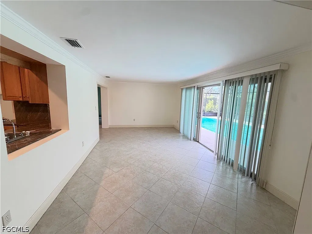 3 bed, 2.0 bath, 1654 sqft, $2,500 — Photo 4