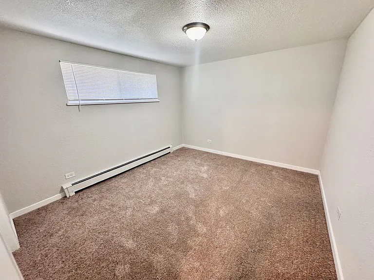 285 S Jay Street — Photo 40