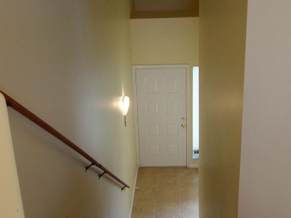 2nd image of 1406 Mainsail Cir #1406