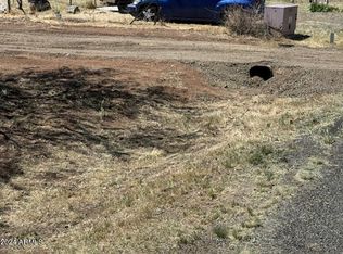 15364 S Black Mountain Rd #3137, Mayer, AZ 86333