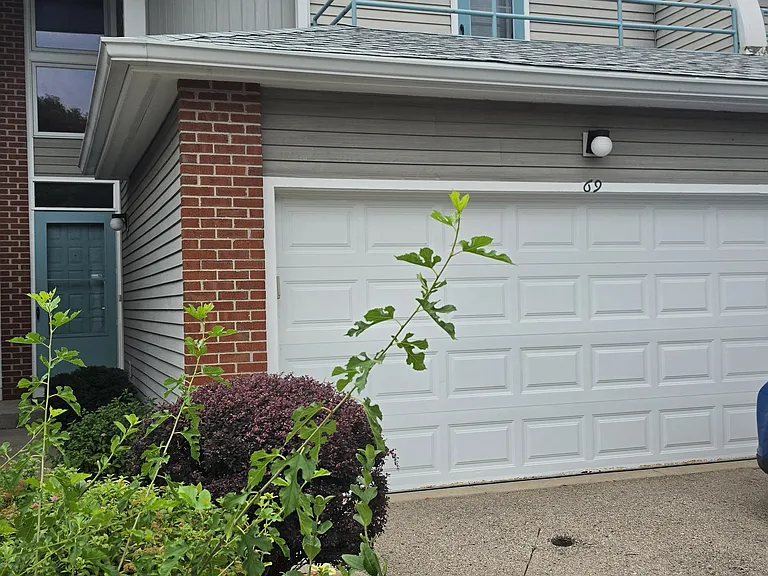 69 Ponwood Cir — Photo 1