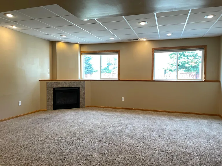 6765 Greenbriar Curv — Photo 13