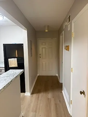 1 bed, 520 sqft, $1,200 — Photo 4