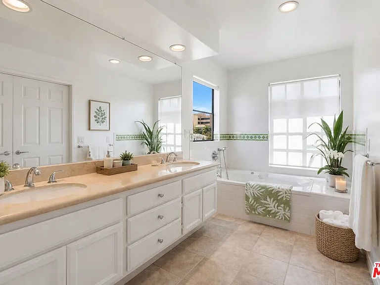 432 S Hamel Rd #303 — Photo 18