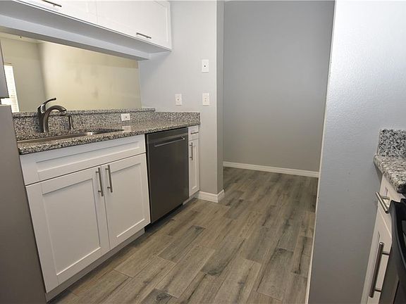 3rd image of 800 S Dakota Ave APT 338