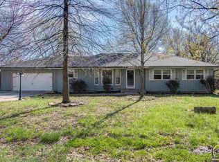 3124 SE Downing Dr, Topeka, KS 66605