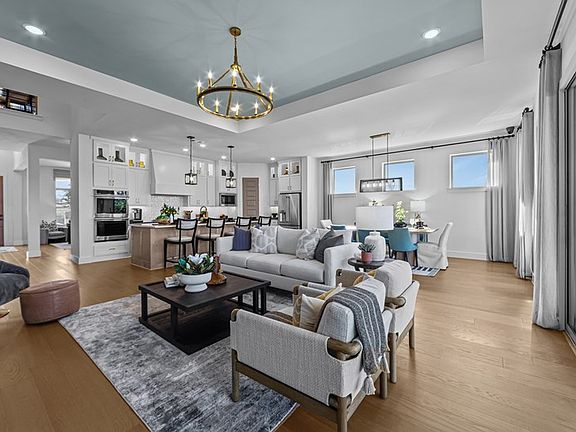 The Ivyglen - Living Room