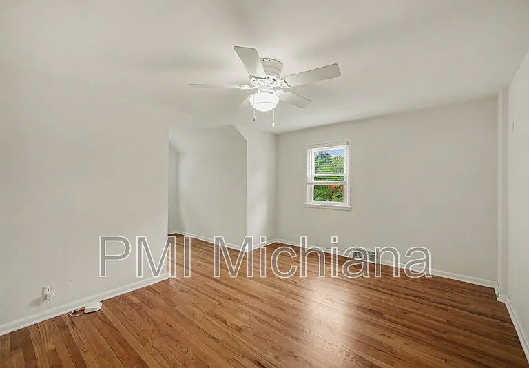 510 E Pokagon St — Photo 6