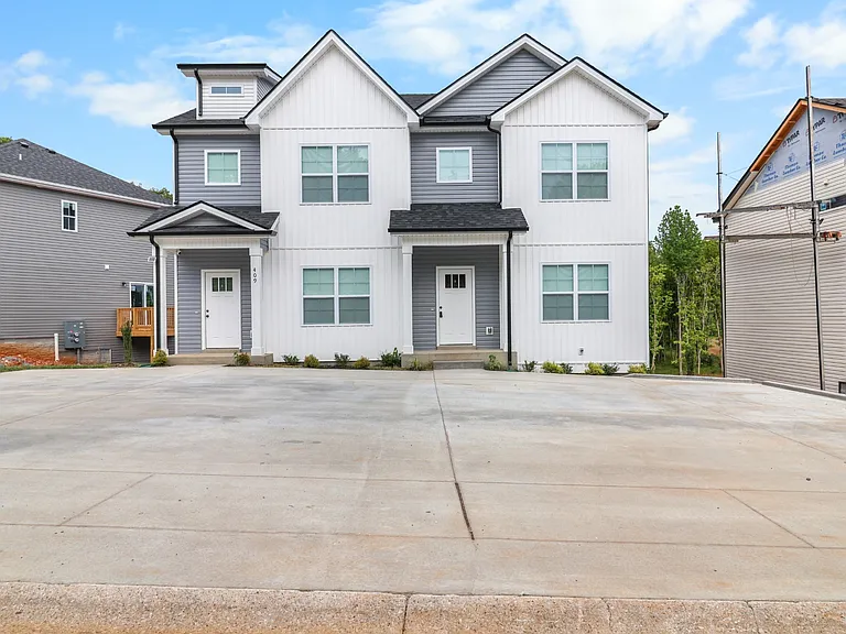 409 Cook Dr #B — Photo 2