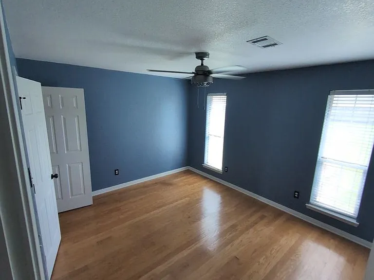 7647 Rosewood Dr — Photo 7