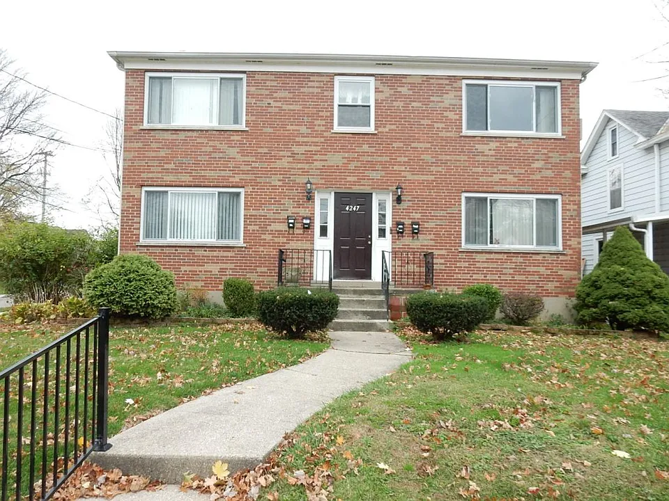 4247 North Ave #4