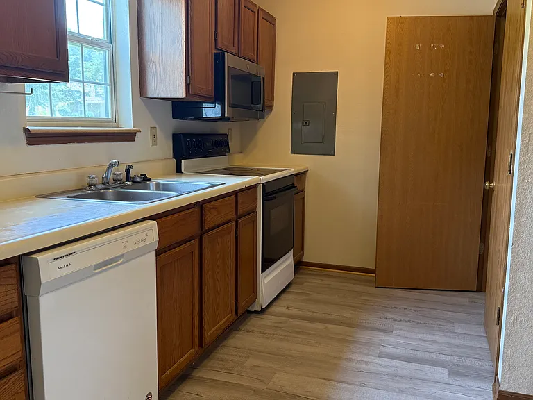 1613 Telluride Ln — Photo 6