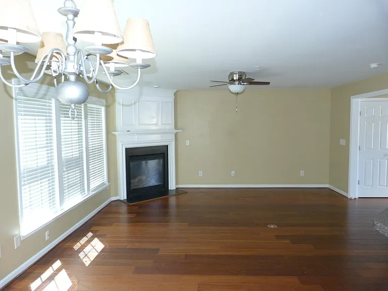 339 Balaban Cir — Photo 5